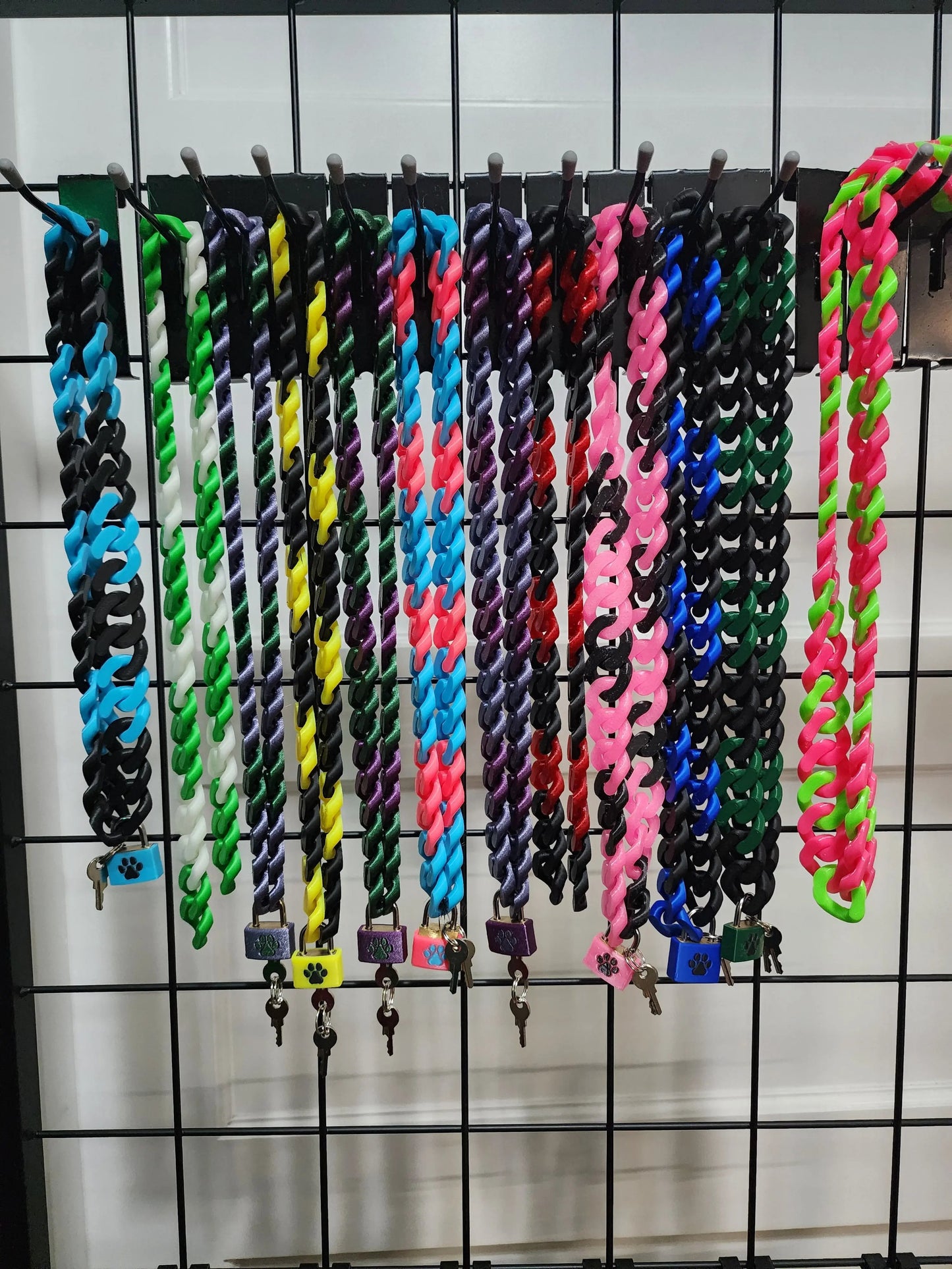 Cuban Chain Necklace/Collar with Matching Padlock – Colorful, Personalized, Durable, & Stylish Pupifer's Paddles